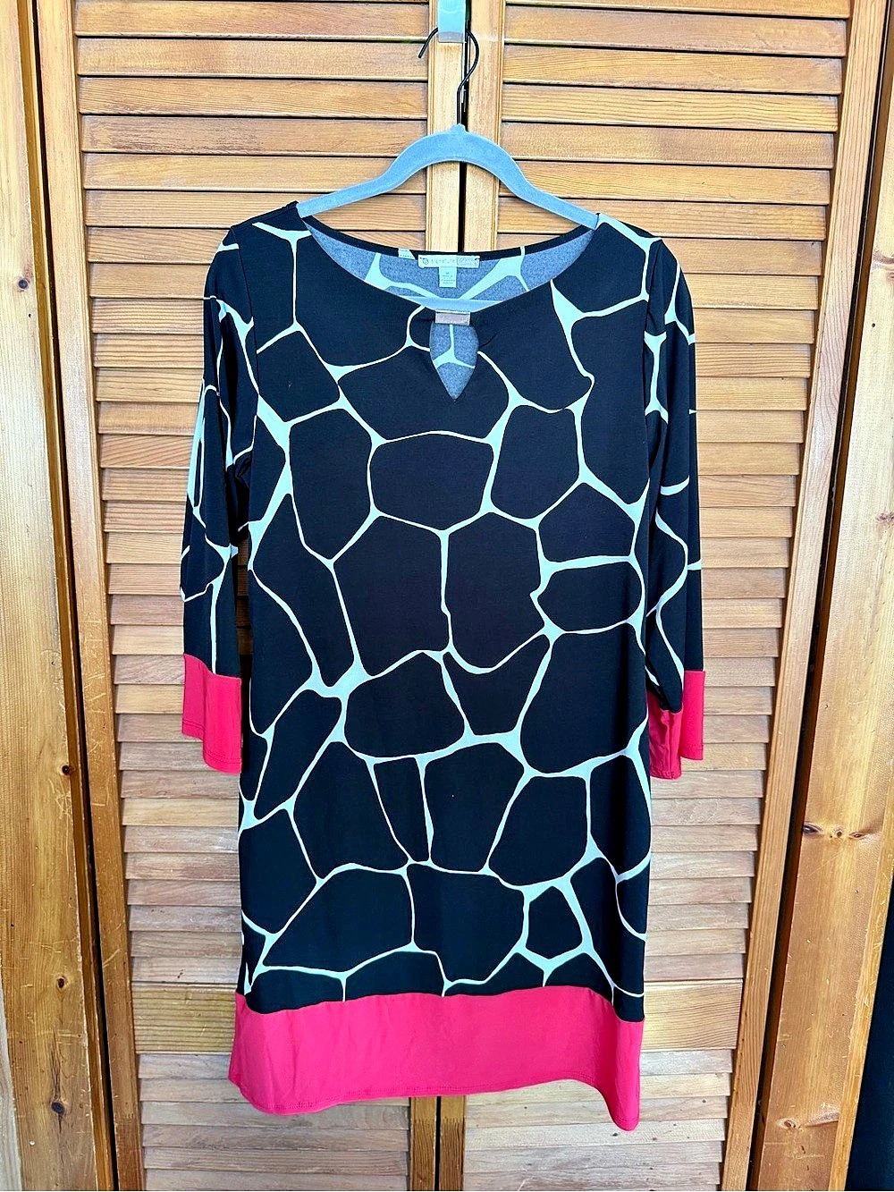 Signature Camryn Geometric Long Sleeve Dress Black & Pink Medium Like New